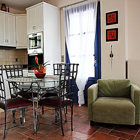 Athena Villa Akrotírion